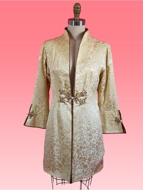 Vintage 70s/80s SILK Gold Brocade Asian Jacket with Frog Closures S